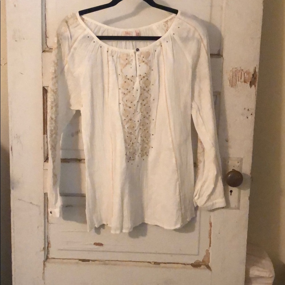 Long sleeved blouse
